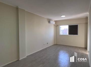 Departamento · 55m² · 3 Ambientes · Departamento en Alquiler 2 Dorm. con Jardín, Quincho y Parrilla Centro Rosario