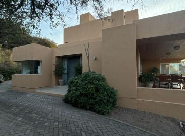 Casa de 10 ambientes, Mendiolaza · Estancia Q2, Mendiolaza, Casa en Venta 3 Dorm., Piscina, Calefacción