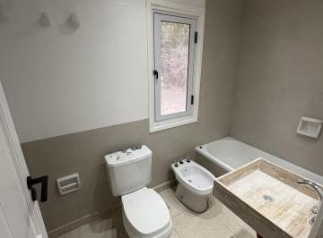 Casa · 147m² · 5 Ambientes · Casa en La Horqueta