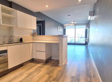Departamento de 3 ambientes, Parque Patricios · Venta | Dpto 3 Ambientes Al Frente | 83 m² | Balcón Corrido | Parque Patricios