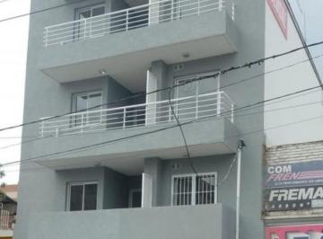 Departamento · 50m² · 2 Ambientes · Alquilo a Estrenar! Departamento 1 Dormitorio. Terraza y Asador. Alto Alberdi