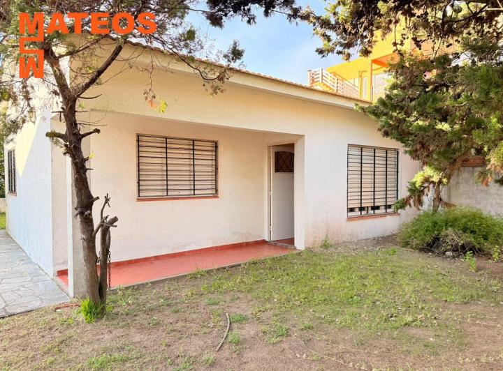 Casa · 45m² · 3 Ambientes · 1 Cochera