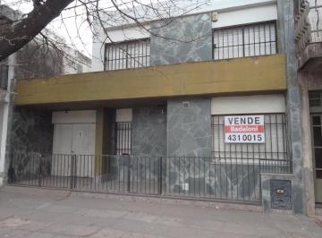 Casa · 140m² · 5 Ambientes · 1 Cochera · Casa en Bella Vista