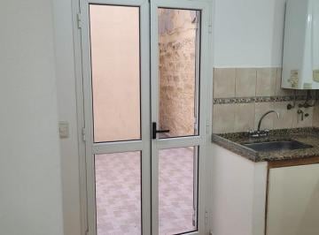 Departamento · 33m² · 3 Ambientes · Alquilo Dpto 1 Dor. Patio Propio y Amplio Jardin en Edificio a Mtrs de Jefatura
