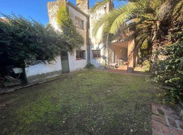 Terreno · 223m² · Venta Casa a Refaccionar Buena Ubicacion Adrogué