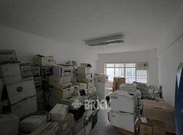 Oficina comercial · 17m² · 1 Ambiente · Oficina en Suipacha y Av Corrientes - 17 m² Impecable Vigilancia Las 24 Horas