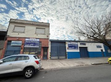 Depósito , Villa del Parque · Galpon Deposito Sobre Lote de 26 X 57