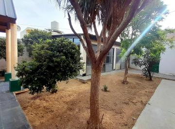 Casa de 10 ambientes, Caleta Olivia · Casa 3 Dorm.