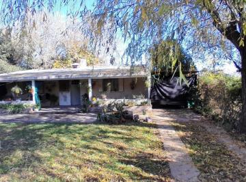 Casa · 50m² · 2 Ambientes · 1 Cochera · Padre Bressiani 1068 - General Lagos - Casa de un Dormitorio - en Venta - Usd 45.000