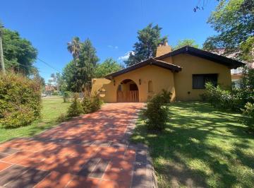 Casa · 51m² · 3 Ambientes · 1 Cochera · Casas en Venta El Pato Country a Reciclar