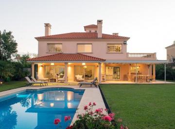 Casa · 350m² · 5 Ambientes · 2 Cocheras · Casa 5 Amb Venta Castores Nordelta Unica