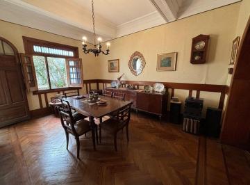 Casa · 205m² · 8 Ambientes · 1 Cochera · Alquiler Casa Estilo Garaje y Patio Punta Carretas