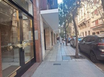 Departamento de 4 ambientes, Recoleta · Semipiso - 4 Ambientes /dep de Servicios - Dos Balcones - Contrafrente - Muy Luminoso - 97 m²