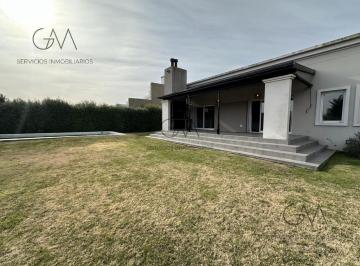 Casa · 200ha · 5 Ambientes · Casa en Alquiler en Arenas del Sur