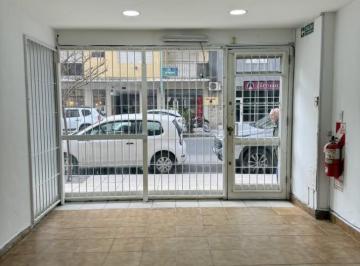Local comercial · 43m² · 2 Ambientes · Alquiler Local a La Calle