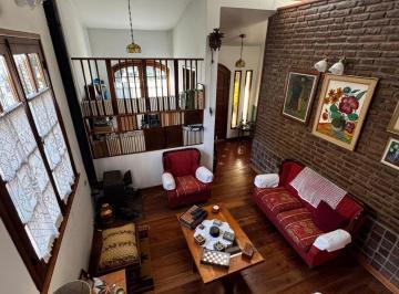 Casa · 120m² · 5 Ambientes · 4 Cocheras · Casa en Venta en Ituzaingó Norte 5 Ambientes