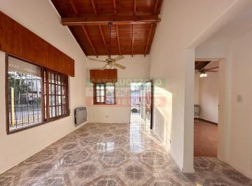 Casa · 70m² · 3 Ambientes · Casa Venta 4 Ambientes El Talar Apto Credito