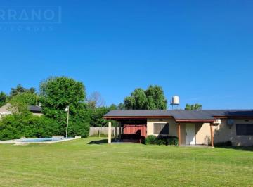 Casa · 150m² · 4 Ambientes · 2 Cocheras · Venta Casa 3 Dorm. en El Barrio Comarca del Sol, Exaltacion de La Cruz