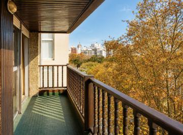 Departamento · 97m² · 4 Ambientes · 1 Cochera · Venta Semipiso de Categoría en Plaza Mitre