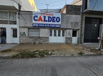 general-san-martin-villa-maipu-venta-ph-4-ambientes · Venta en Bloque (3amb + 2 Amb)