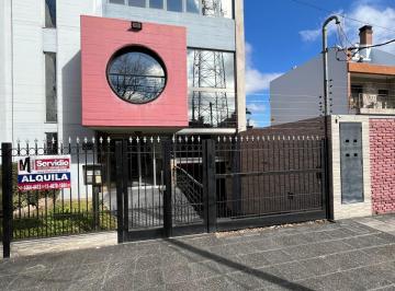 Local comercial , La Matanza · Importante Local en Alquiler en San Justo Sobre Av Santamaria!