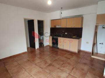 Departamento de 2 ambientes, Tres de Febrero · Alquiler de Departamento 2 Ambientes - Frente a La Estación de Martín Coronado