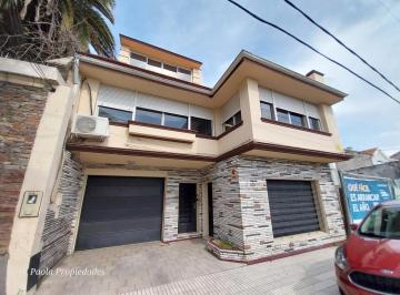 Casa · 315m² · 10 Ambientes · 2 Cocheras · Renovado - 3 Plantas y Fondo Libre