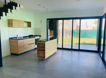 Casa · 100m² · 2 Dormitorios · 1 Cochera · Casa en Venta City Bell