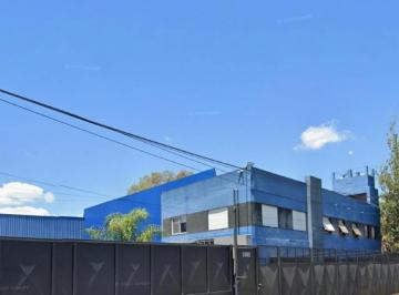 Bodega-Galpón · 3725m² · Importante Galpón en Alquiler en Lanus Sobre La Ribera