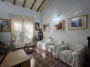 Casa · 215m² · 3 Ambientes · 3 Cocheras · Casa Dos Dorm. Parque Venta Ituzaingo