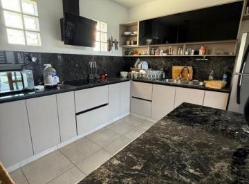 Casa · 150m² · 4 Ambientes · Espectacular Propiedad Sobre Autopista Oeste San Lorenzo Chico