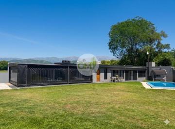 Casa · 150m² · 4 Ambientes · 2 Cocheras · Imperdible Oportunidad Zona Autopista San Lorenzo Chico Casa a Estrenar