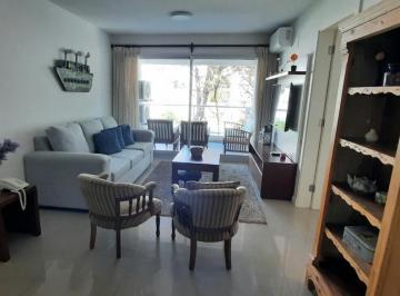Departamento · 1m² · 3 Ambientes · 1 Cochera · Departamento en Playa Brava