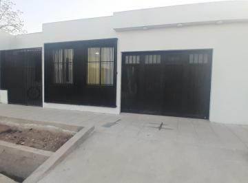 Casa · 150m² · 5 Ambientes · 1 Cochera · Casa en Las Heras