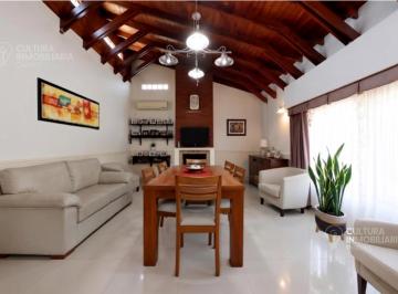Casa · 170m² · 4 Ambientes · 2 Cocheras · Venta Casa Quinta 4 Ambientes La Reja Parque Pileta