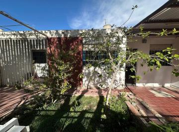 Casa · 113m² · 6 Ambientes · 1 Cochera · Casa B° Jardin Municipal. Capital. Apta a Credito