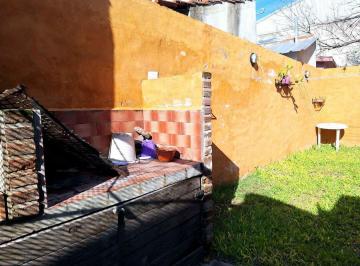 PH · 41m² · 2 Ambientes · 3 Cocheras · Venta PH 2 Amb + Galeria Cochera Jardin V. Tesei