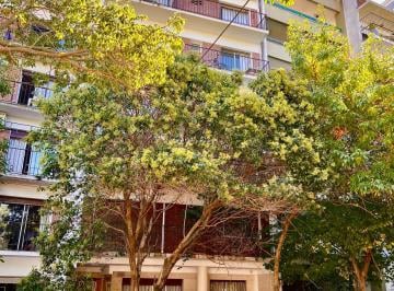 Departamento de 3 ambientes, San Isidro · San Isidro, Frente Al Casi, Luminoso Depto de 3 Amb. Amplios Espacios. Impecable