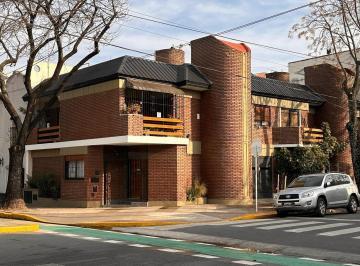PH · 105m² · 4 Ambientes · 1 Cochera · PH Venta 4 Ambientes Cochera Patio Terraza Parrilla Caballito Norte Plaza Irlanda