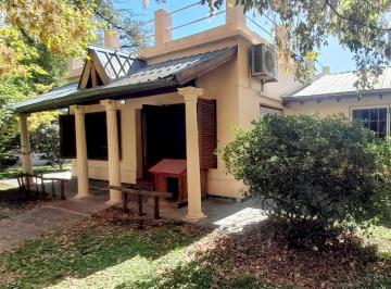 Quinta vacacional de 5 ambientes, Moreno · Súper! Quinta Estilo Campo Sobre Lote de 3960 m²