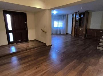 Casa · 283m² · 10 Ambientes · 2 Cocheras · Alto Alberdi - Casa en Venta - 5 Dorm.