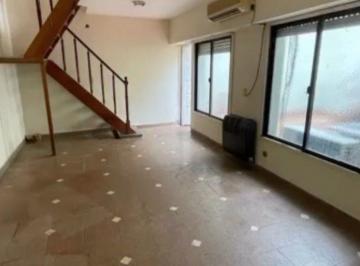 Casa · 400m² · 5 Ambientes · Venta PH 5 Ambientes en Block Permuta Financiacion