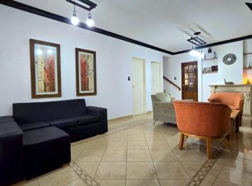 PH · 116m² · 4 Ambientes · 1 Cochera · PH 4 Ambientes Parrilla Cochera Patio Ramos Mejia