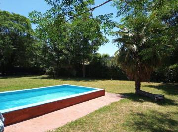 Casa · 50m² · 3 Ambientes · 2 Cocheras · Venta - Casa 3 Amb - Pileta y Parrilla - Lag Lobos