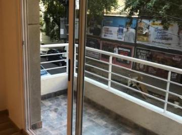 Departamento de 1 ambiente, Flores · Vendo en Flores. Monoambiente con Balcón. Ideal Vivienda o Renta. Primera Escritura