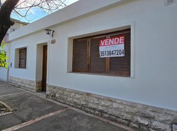 Casa de 3 ambientes, Córdoba · Granja de Funes Casa en Venta 2 Dorm. Patio - Asador - Cochera Inversion Rentable!