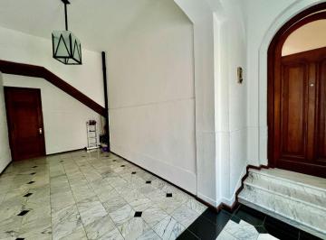 Casa · 258m² · 8 Ambientes · 1 Cochera · Venta Casa Punta Carretas 4 Dorm. Serv y Gge
