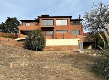 Casa · 299m² · 6 Ambientes · 2 Cocheras · Casa de Categoría, 3 Dorm., Mas Departamento, Pileta, Villa Carlos Paz, Villa del Lago