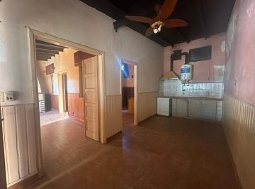 Casa · 72m² · 4 Ambientes · Casa PH a Refaccionar Miramar Zona 2
