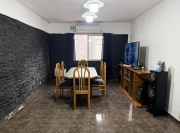 Departamento · 84m² · 4 Ambientes · Amplio 4 Amb. Reciclado a Nuevo | Complejo Triunvirato, V. Luzuriaga | ¡Acepta Permuta!